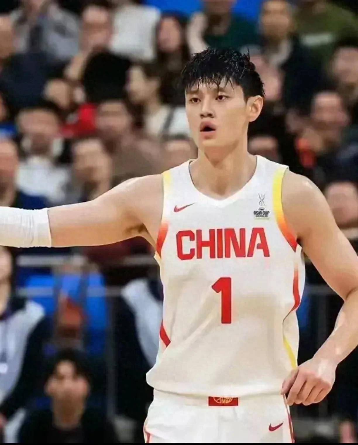 九游体育集结日CBA季后赛焦点战，拜仁慕尼黑伤情更新，底气十足，年轻球员得到机会的简单介绍